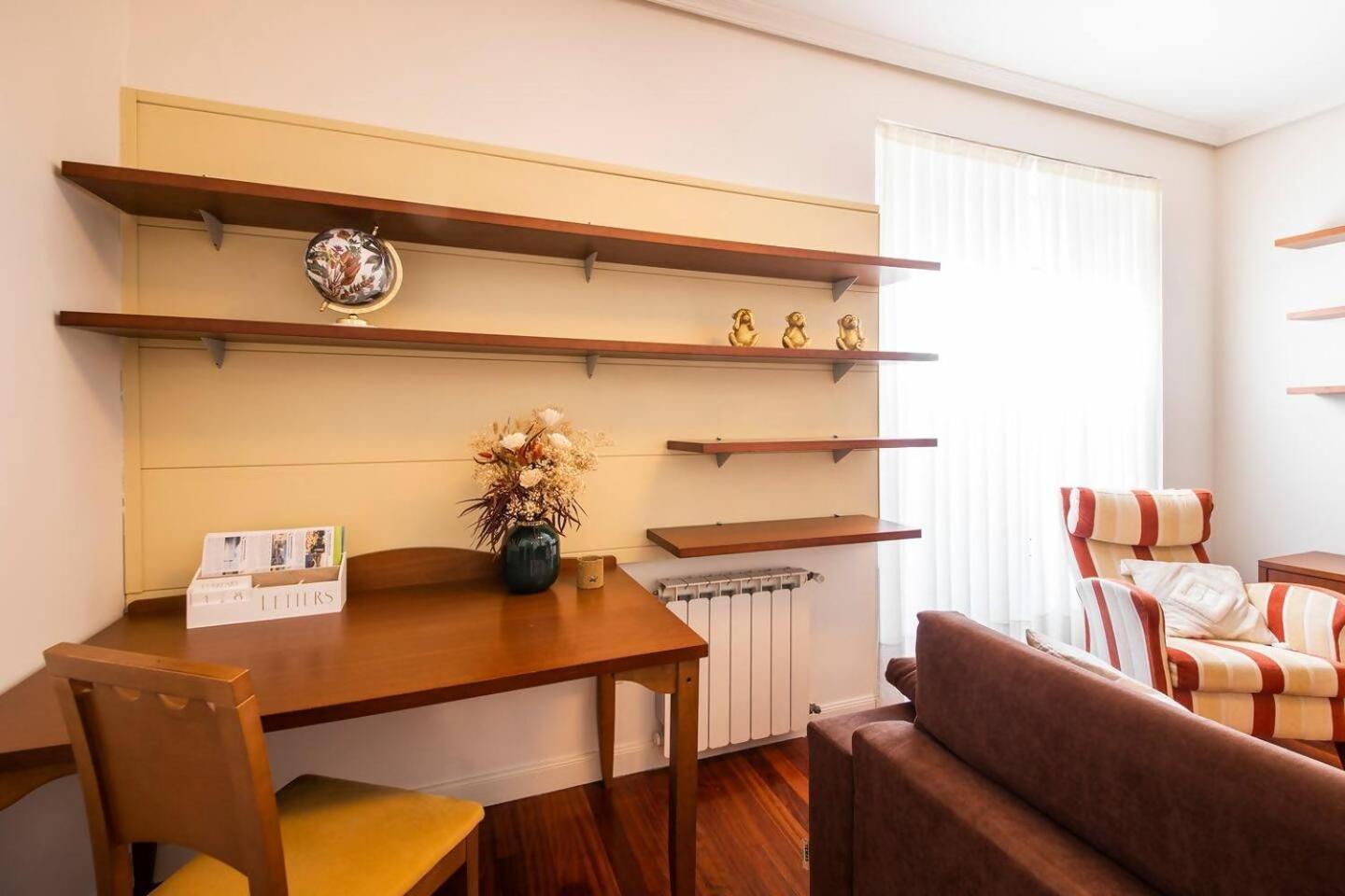 En El Corazon De La Ciudad Con Parking Apartment